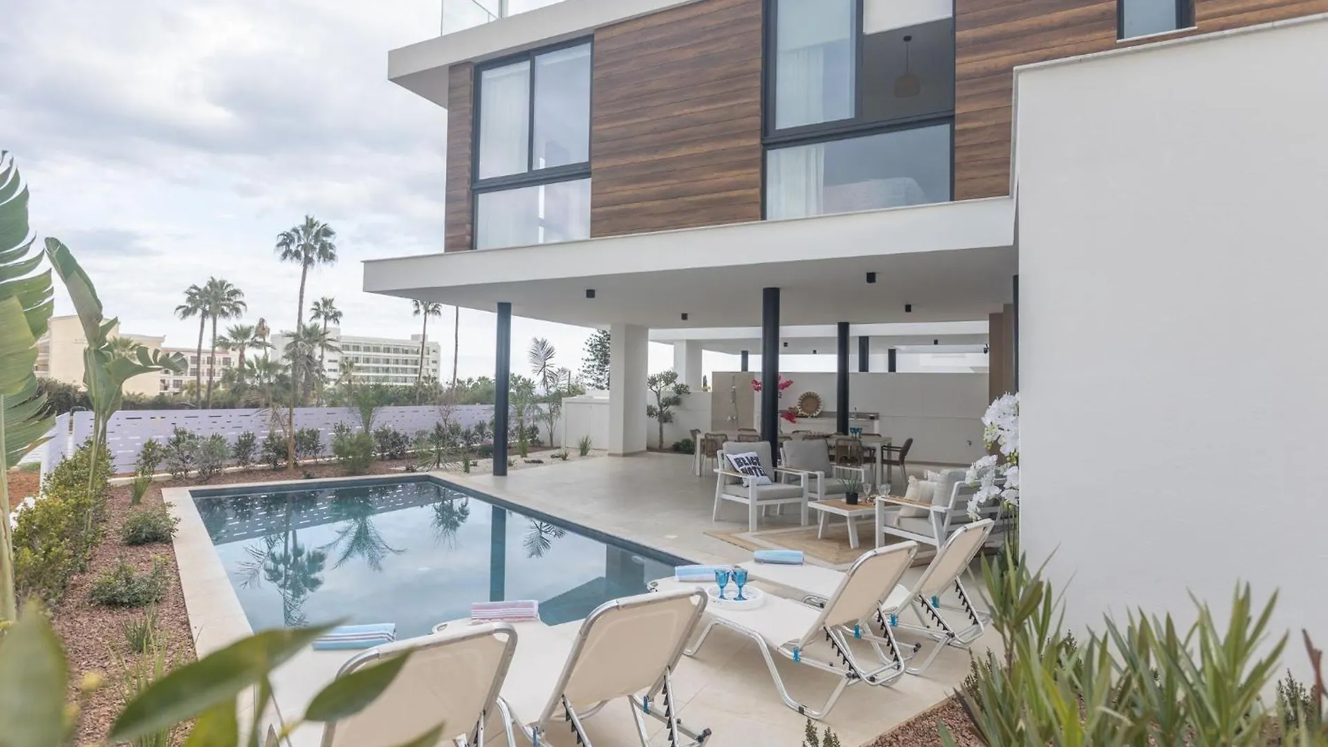 Protaras Aqua Pearl Villa Aq01 location